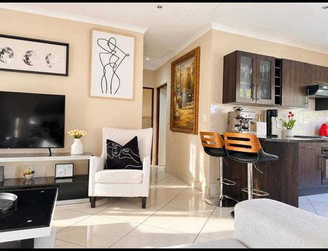 2 BEDROOM TOWNHOUSE FOR SALE IN ARUNDO ESTATE